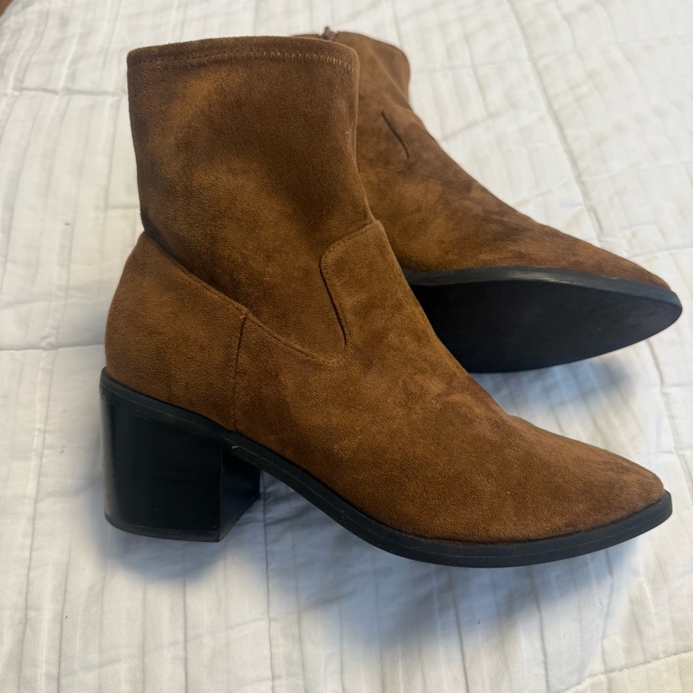 Abound Chestnut Suede Ankle Booties
